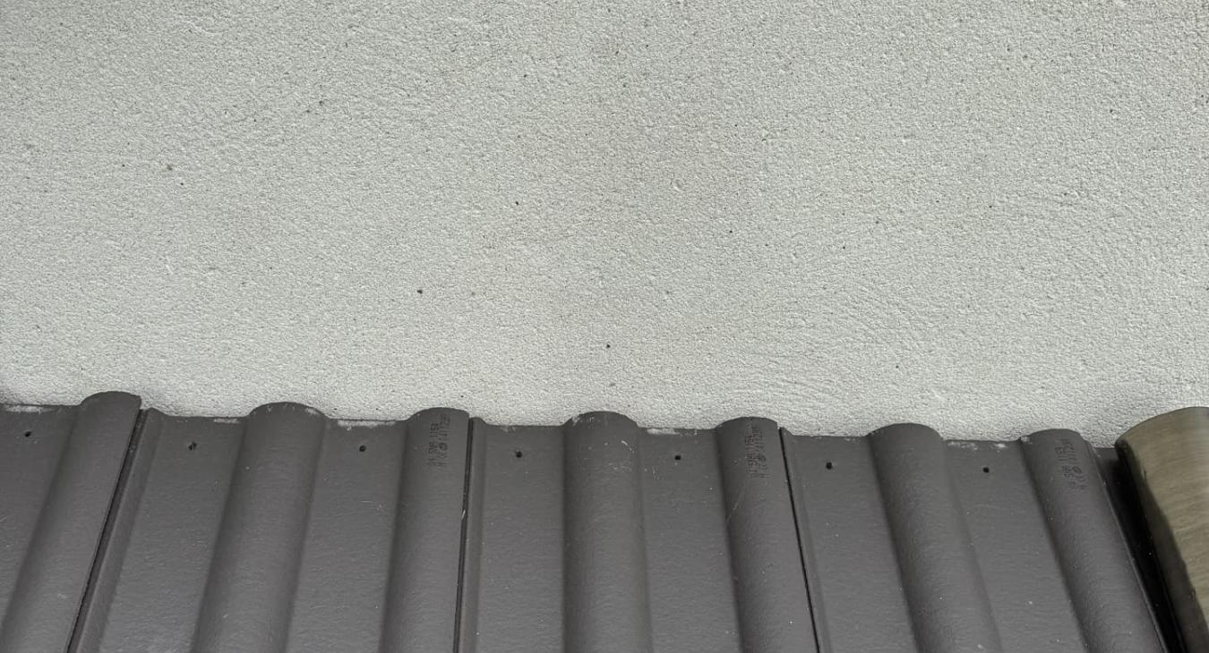 Pose de bande et solin